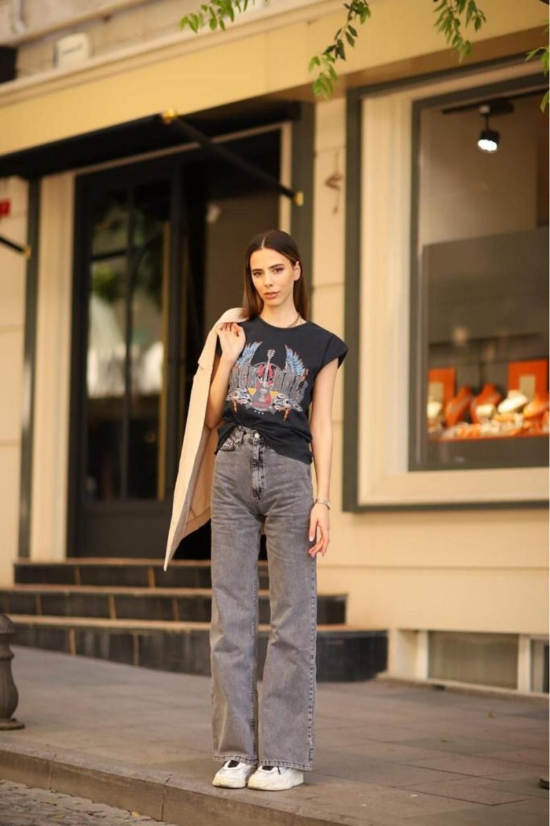 Paris Kadın Füme Kar Yıkama Extra Yüksek Bel Salaş Paça Denim Kot Pantolon Paris Kadın Füme Kar Yıkama Extra Yüksek Bel Salaş Paça Denim Kot Pantolon