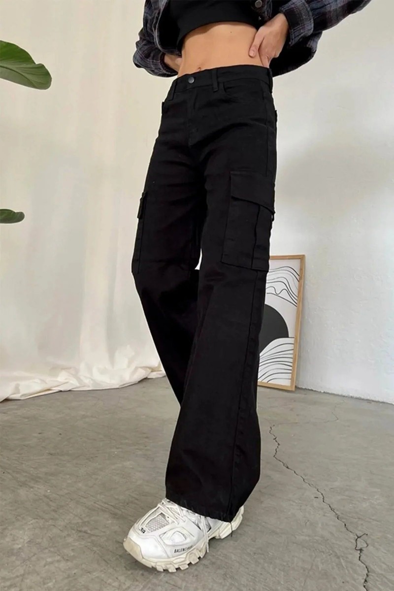 Lucia Kadın Solmaz Likralı Siyah Süper Yüksek Bel Arka Cepsiz Model Kargo Jeans