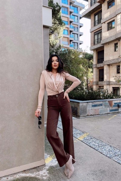 Kadın Kahverengi Extra Yüksek Bel Salaş Paça Denim Kot Pantolon