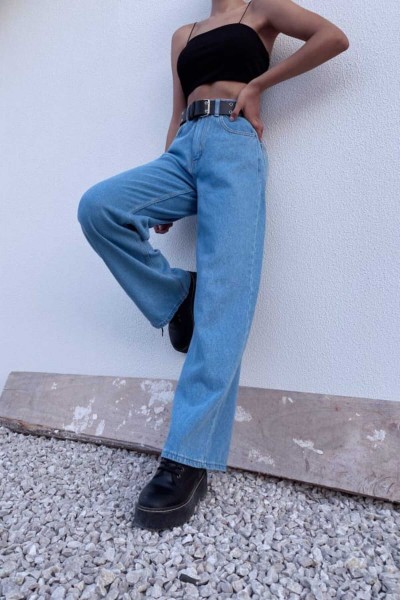 Kadın Tatlı Mavi Extra Yüksek Bel Salaş Paça Denim Kot Pantolon
