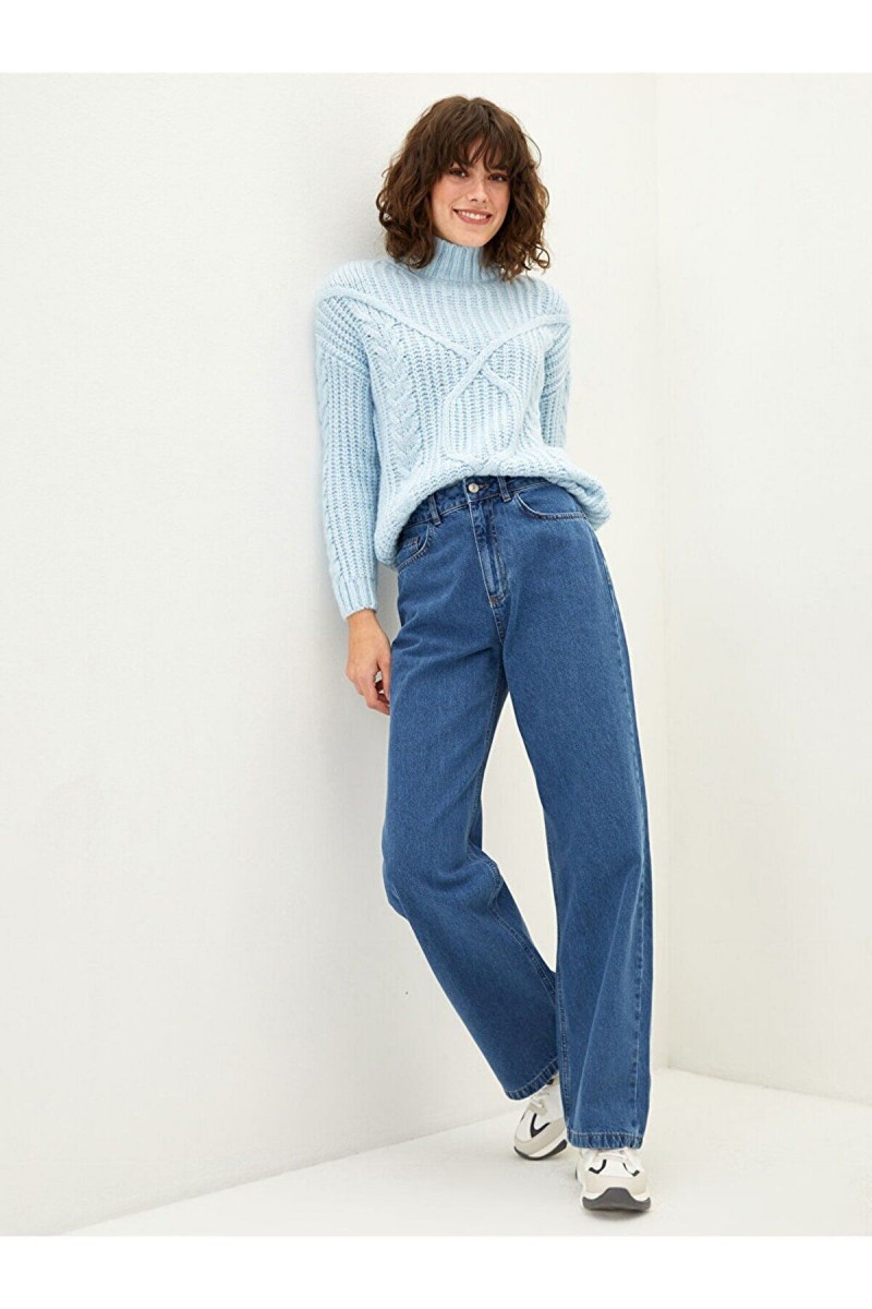 Kadın Orta Mavi Extra Yüksek Bel Salaş Paça Denim Kot Pantolon Kadın Orta Mavi Extra Yüksek Bel Salaş Paça Denim Kot Pantolon