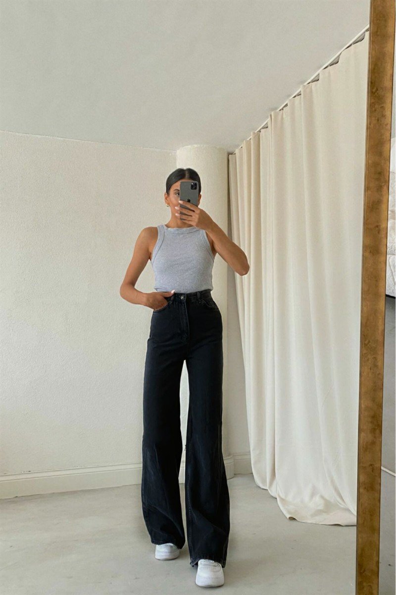 Extra Yüksek Bel Salaş Paça Kadın Siyah Denim Kot Jean Extra Yüksek Bel Salaş Paça Kadın Siyah Denim Kot Jean