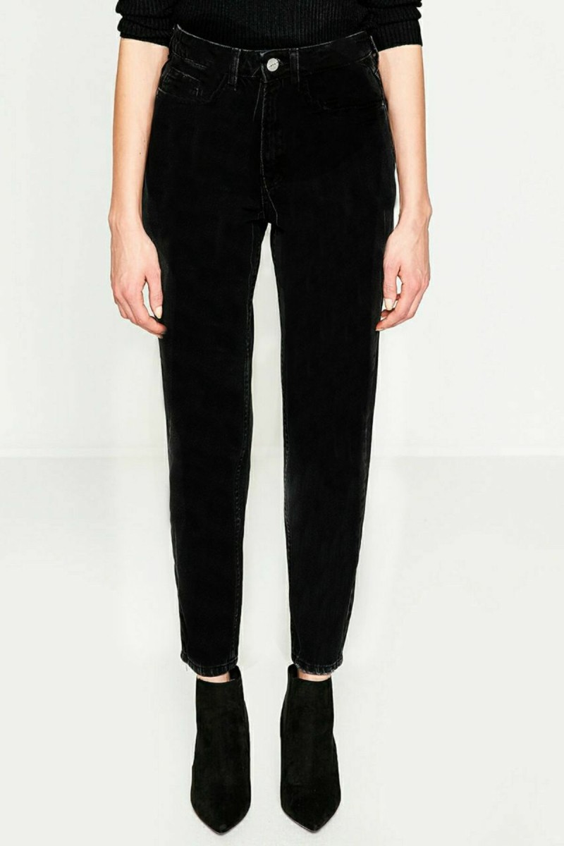 Siyah Yüksek Bel Kot Pantolon Mom Jean Siyah Mom Likralı Solmaz Ekstra Rahat