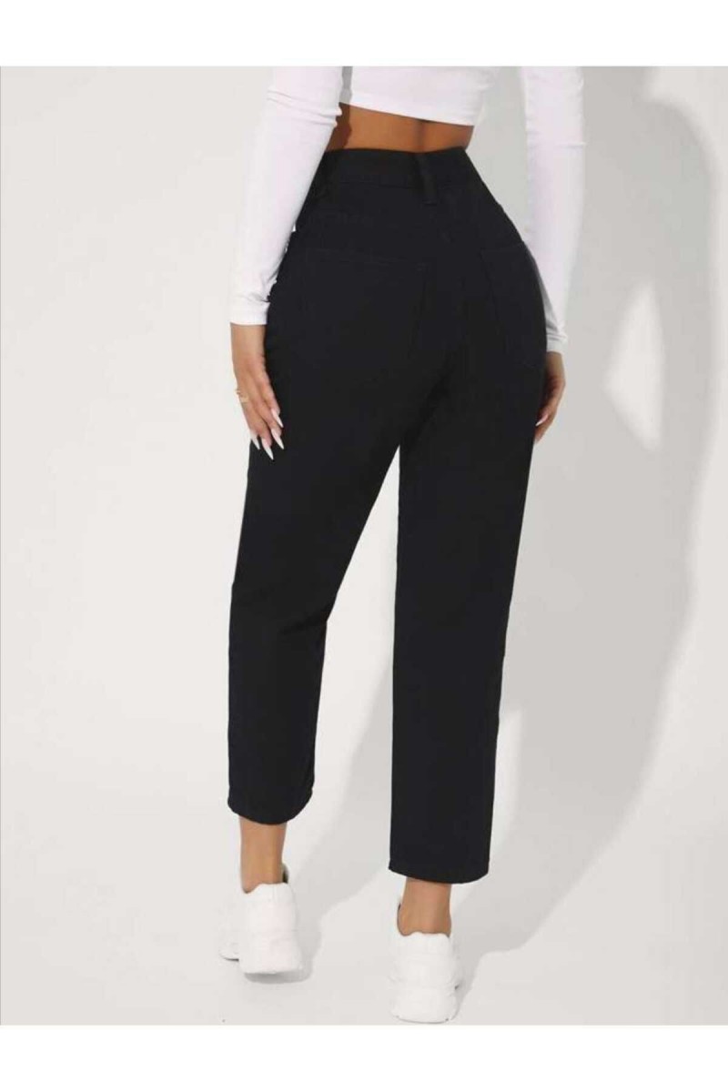 Siyah Yüksek Bel Likralı Mom Jeans Siyah Yüksek Bel Likralı Mom Jeans