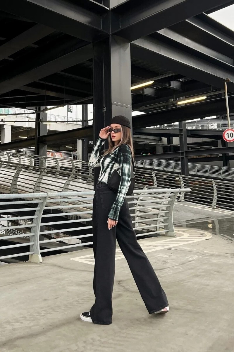 Coin Siyah Likralı Kadın Süper Yüksek Bel Salaş Paça Denim Kot Salaş Pantolon