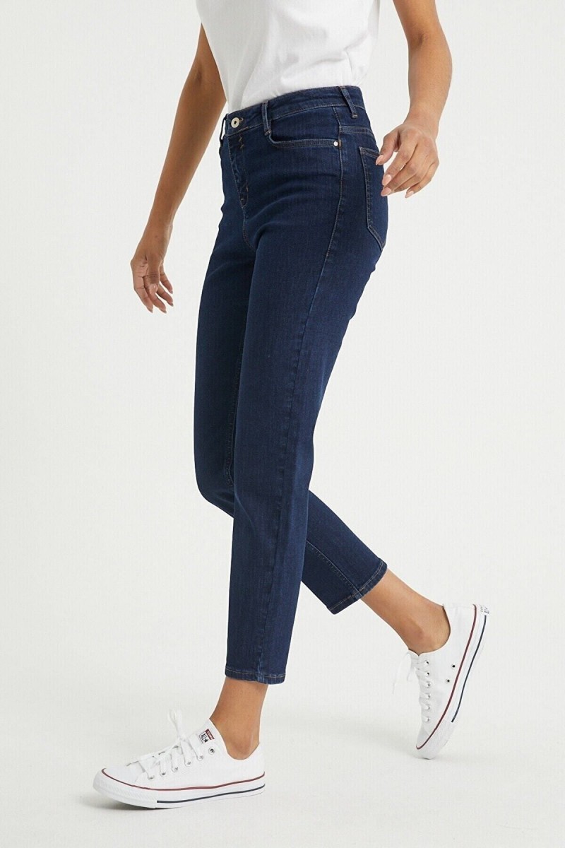 Loa Koyu Mavi Mom Jeans Yumuşak Likralı Yüksek Bel Kot Pantolon Ekstra Rahat Solmaya Direncli Kumaş