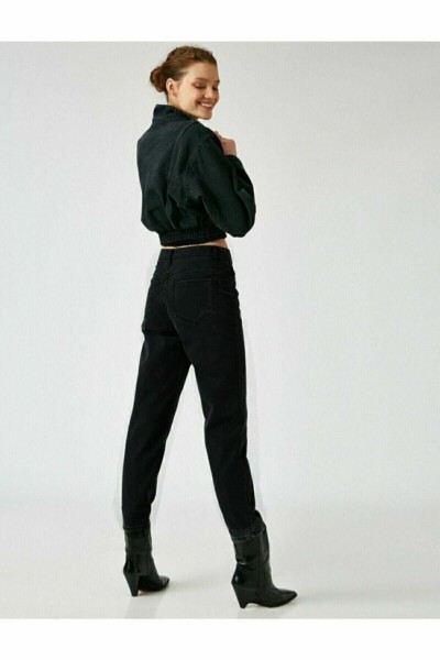 Siyah Likralı Mom Jean Pantolon ( Renk Solmaz )