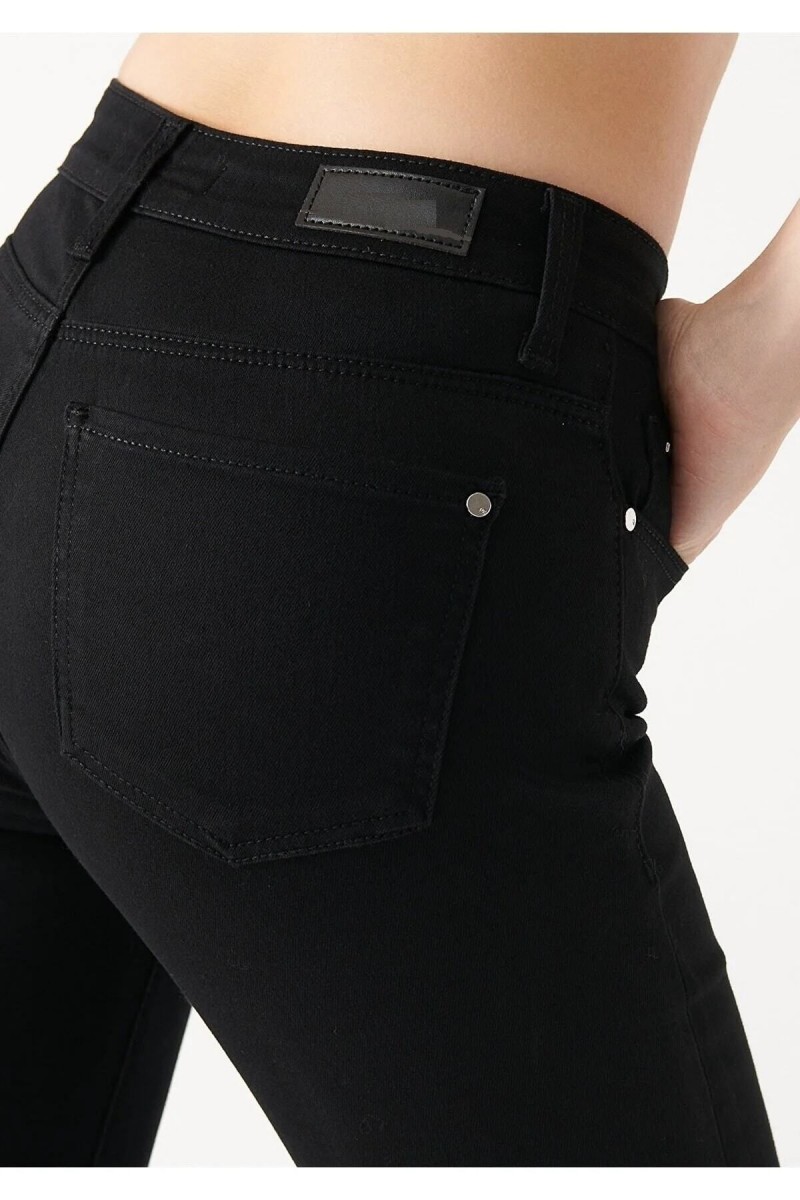Lucy E.x.t.r.a Black Yüksek Bel Jeans Pantolon Solmaz Siyah Jeans(toparlayıcı)