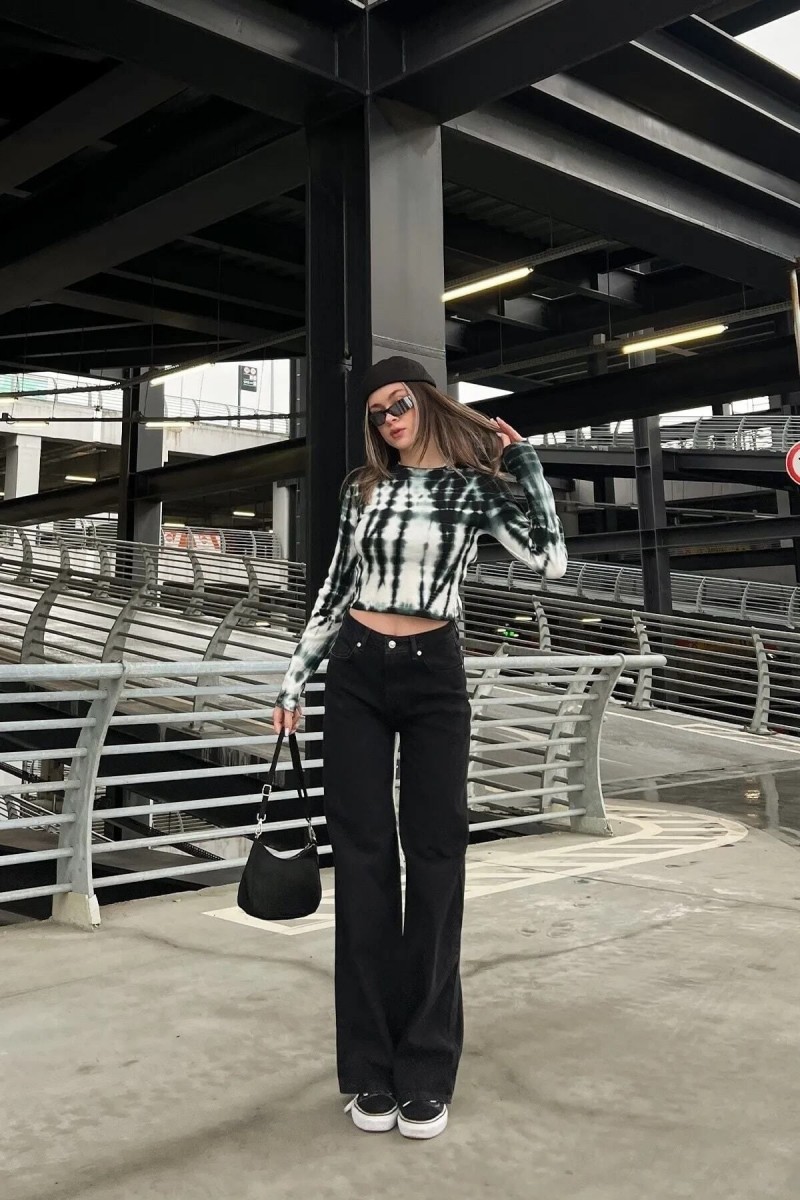 Coin Siyah Likralı Kadın Süper Yüksek Bel Salaş Paça Denim Kot Salaş Pantolon