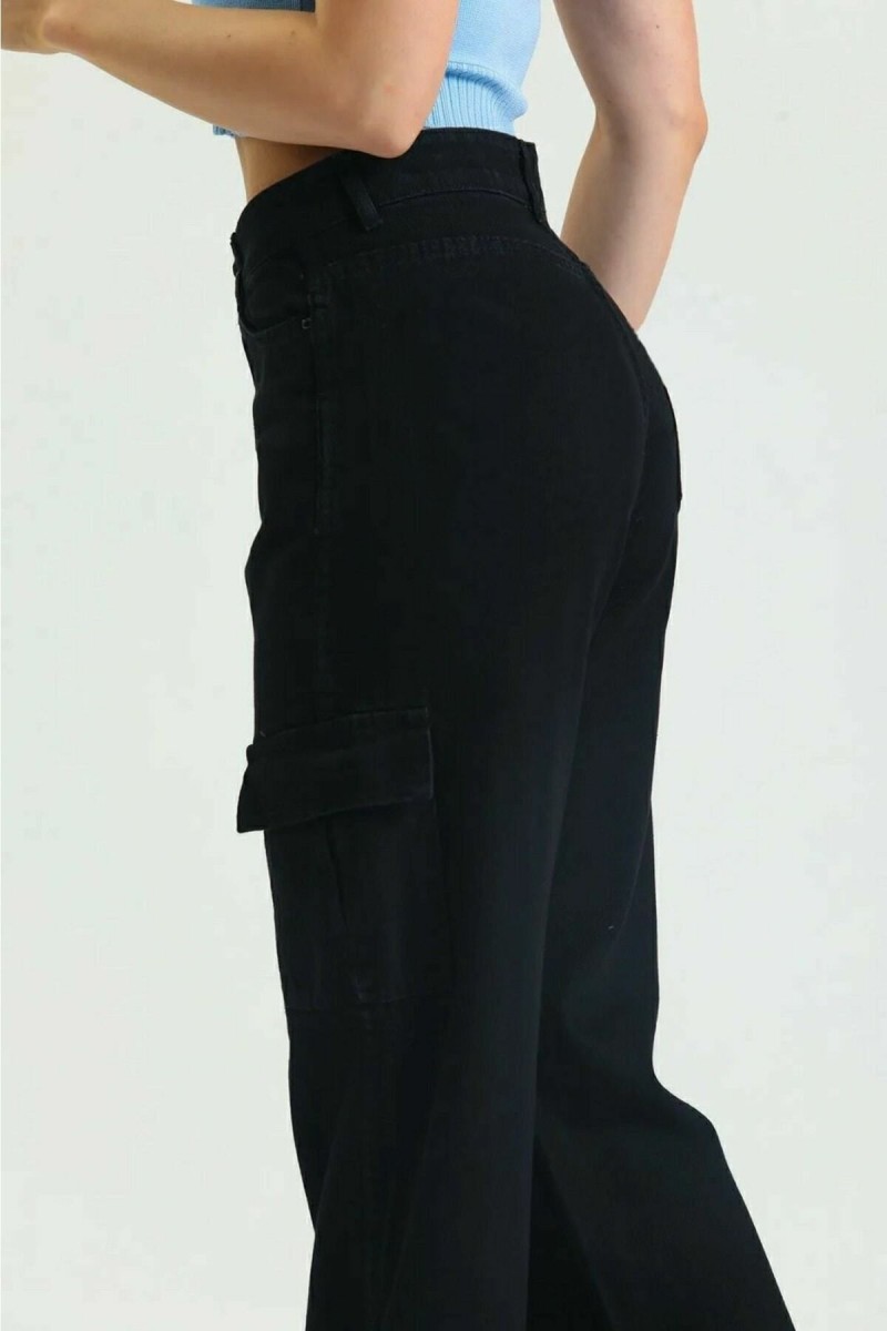 Siyah Kargo Salaş Arka Cepsiz Likralı Süper Yüksek Bel Kadın Jean Pantolon