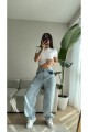 Laura Açık Kar Yıkama Toka Detaylı Bol Kesim Geniş Paça Rahat Baggy Jean Kot Salaş Kadın Pantolon