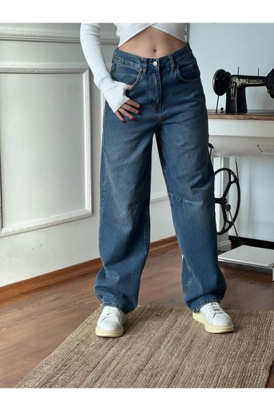 Koyu Mavi Toka Detaylı Bol Kesim Geniş Paça Rahat Baggy Jean Kot Salaş Kadın Pantolon