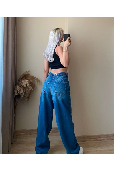 Milla Koyu Mavi Toka Detaylı Bol Kesim Geniş Paça Rahat Baggy Jean Kot Salaş Kadın Pantolon