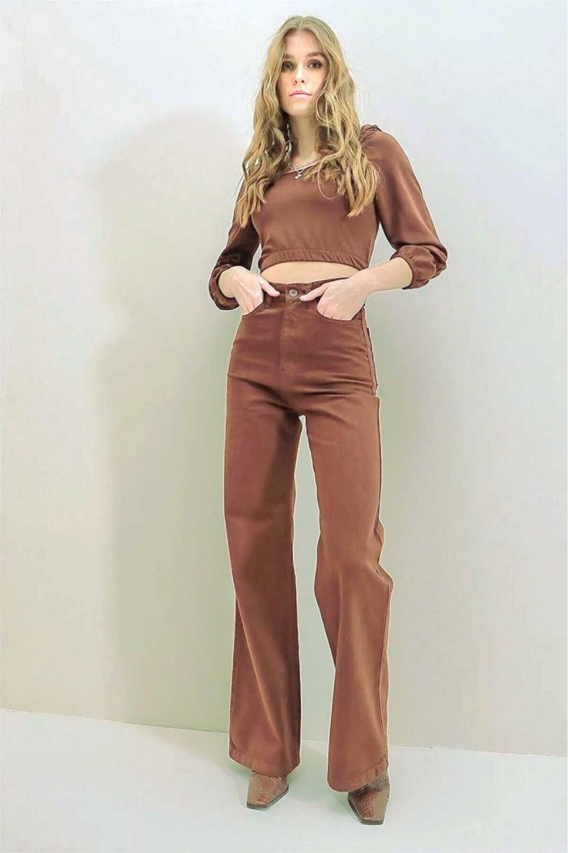 Kahverengi Likralı Süper Yüksek Bel Salaş Jeans Palazzo Pantolon. (süper Yüksek) Wide Leg Kahverengi Likralı Süper Yüksek Bel Salaş Jeans Palazzo Pantolon. (süper Yüksek) Wide Leg