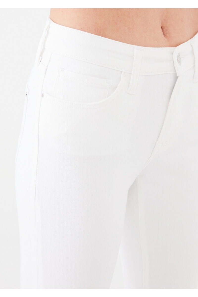 Lina Beyaz Ispanyol Paça Jeans Yüksek Bel Power Likra Kot Pantolon Lina Beyaz Ispanyol Paça Jeans Yüksek Bel Power Likra Kot Pantolon