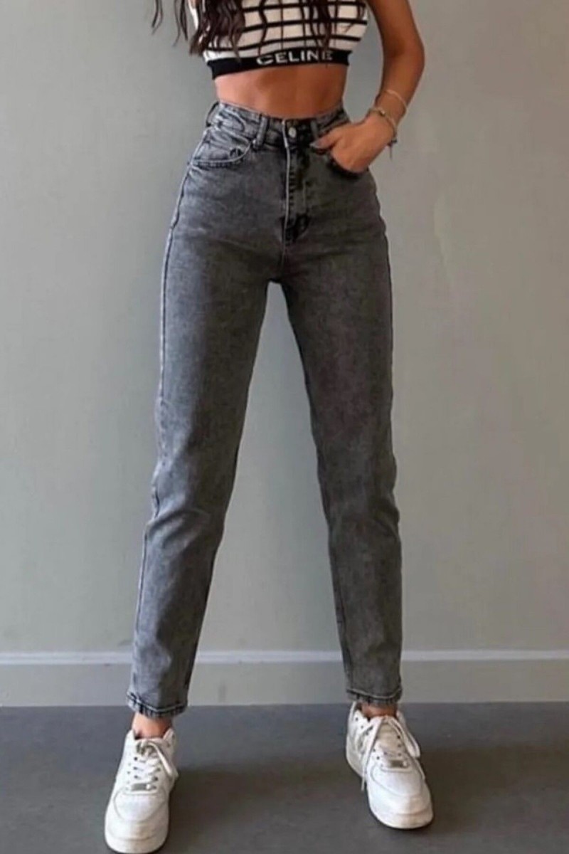 Mom Boyfrend Likralı Orta Bel Jean Pantolon Mom Boyfrend Likralı Orta Bel Jean Pantolon