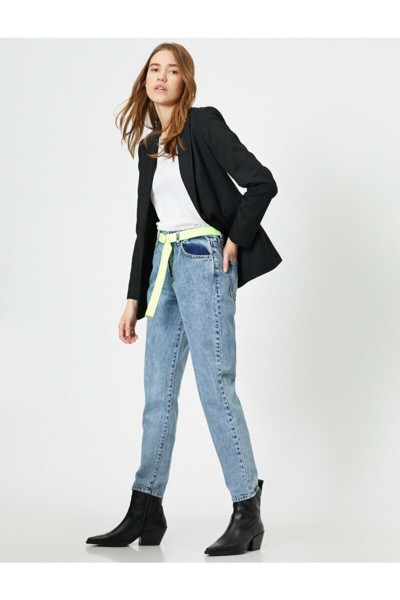 Orta Mavi Likralı Mom Jean Pantolon ( Renk Solmaz )