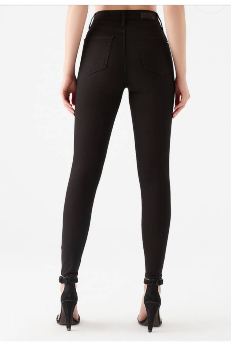 Jesica Simsiyah Süper Skinny Jeans Solmayan Siyah Jeans ( Toparlayıcı ) Jesica Simsiyah Süper Skinny Jeans Solmayan Siyah Jeans ( Toparlayıcı )