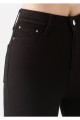 Jesica Simsiyah Süper Skinny Jeans Solmayan Siyah Jeans ( Toparlayıcı ) Jesica Simsiyah Süper Skinny Jeans Solmayan Siyah Jeans ( Toparlayıcı )