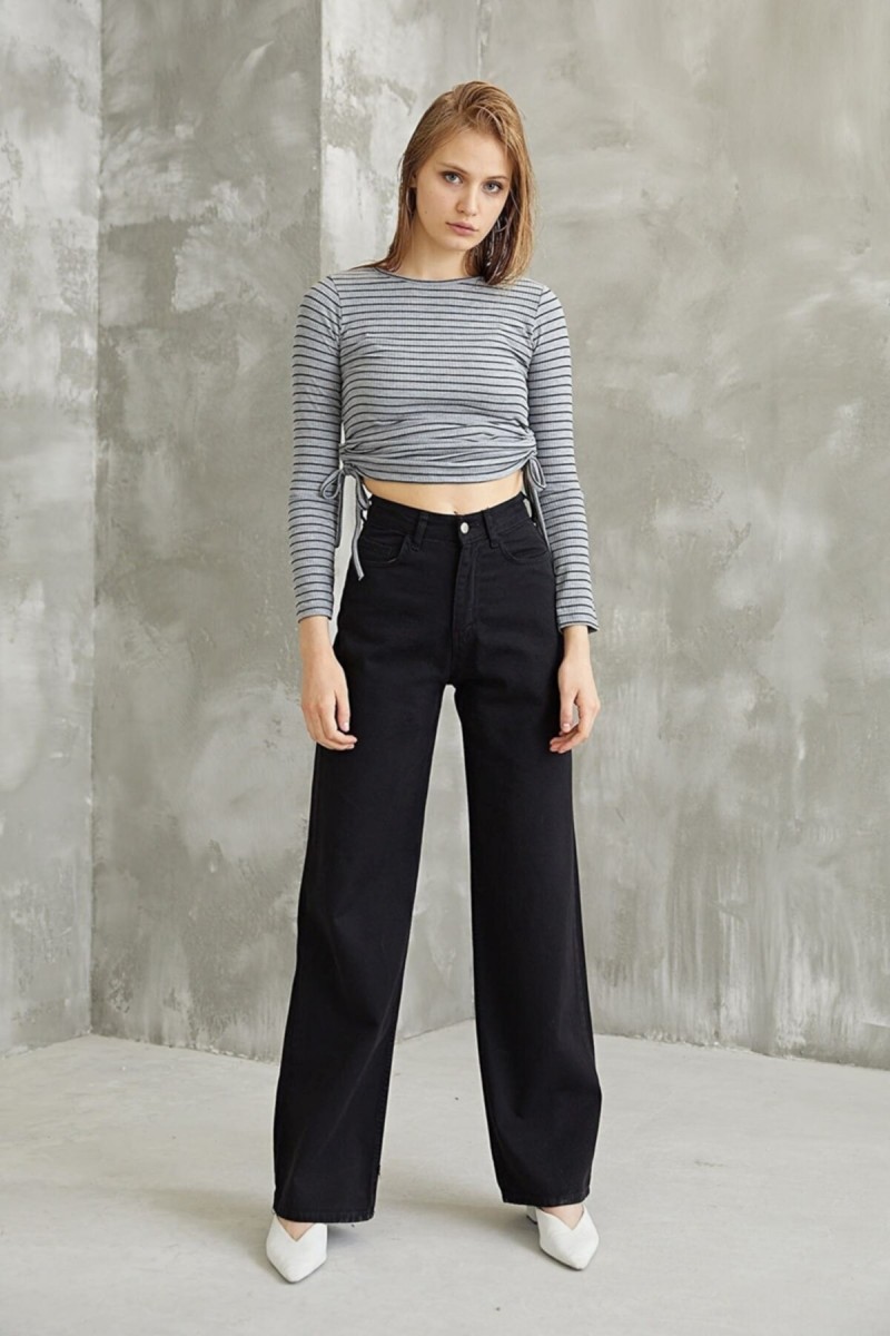 Siyah Likralı Süper Yüksek Bel Salaş Jean Pantolon. (SÜPER YÜKSEK.) Wide Leg.
