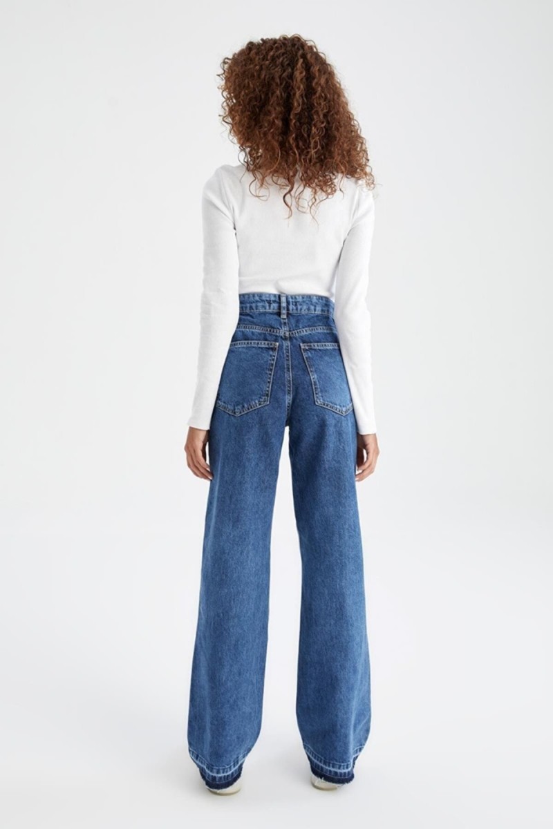 Blue 90 s Orta Koyu Mavi Likralı Süper Extra Yüksek Bel Palazzo Salaş Jean Pantolon Blue 90 s Orta Koyu Mavi Likralı Süper Extra Yüksek Bel Palazzo Salaş Jean Pantolon