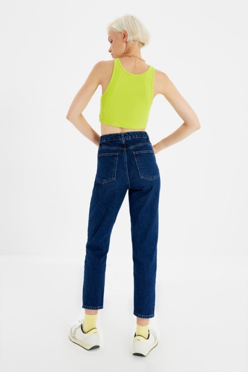 Mia Koyu Mavi Yüksek Bel Likralı Mom Jeans Denim Kot Pantolon Mia Koyu Mavi Yüksek Bel Likralı Mom Jeans Denim Kot Pantolon