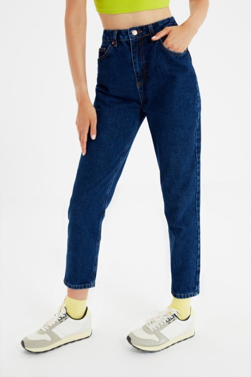Mia Koyu Mavi Yüksek Bel Likralı Mom Jeans Denim Kot Pantolon Mia Koyu Mavi Yüksek Bel Likralı Mom Jeans Denim Kot Pantolon