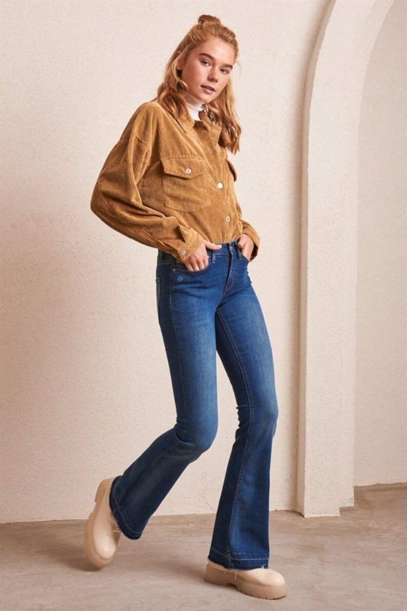 - Koyu Mavi Ispanyol Renk Solmaz Koyu Mavi Ispanyol Jeans - Koyu Mavi Ispanyol Renk Solmaz Koyu Mavi Ispanyol Jeans