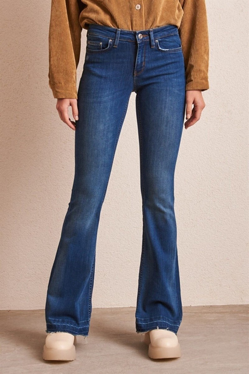 - Koyu Mavi Ispanyol Renk Solmaz Koyu Mavi Ispanyol Jeans - Koyu Mavi Ispanyol Renk Solmaz Koyu Mavi Ispanyol Jeans