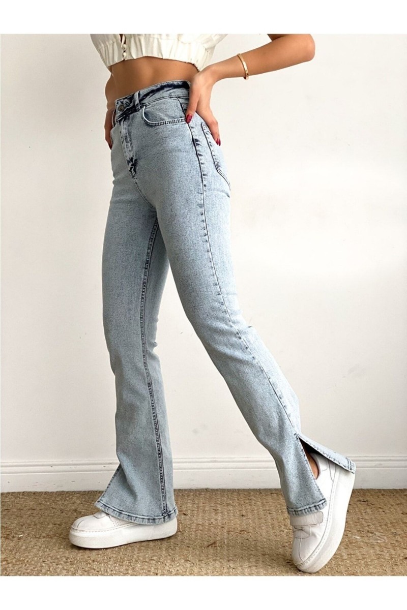 Kalista 90 s Yırtmaçlı Mavi Likralı Süper Yüksek Bel Salaş Jean Pantolon Kalista 90 s Yırtmaçlı Mavi Likralı Süper Yüksek Bel Salaş Jean Pantolon