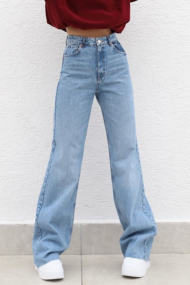 90 s Açık Mavi Likralı Süper Yüksek Bel Salaş Jean Pantolon 90 s Açık Mavi Likralı Süper Yüksek Bel Salaş Jean Pantolon