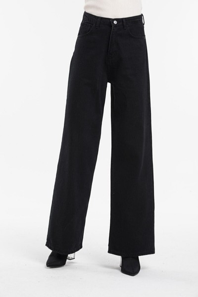 Siyah Likralı Süper Yüksek Bel Salaş Jean Pantolon.