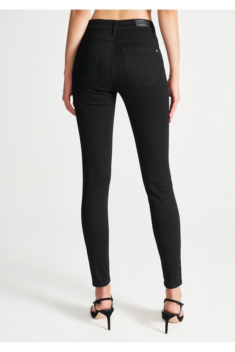 Süper Skinny Jeans Pantolon Solmaz Siyah Jeans(toparlayıcı)