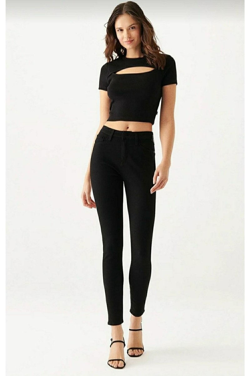 Mery Gold Simsiyah Siyah Skinny Kot Pantolon Siyah Toparlayıcı Etkili Likralı Yüksek Bel Jean Mery Gold Simsiyah Siyah Skinny Kot Pantolon Siyah Toparlayıcı Etkili Likralı Yüksek Bel Jean