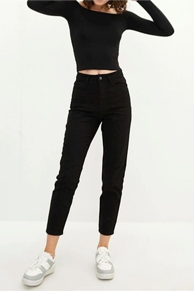 Siyah Yüksek Bel Likralı Mom Jeans