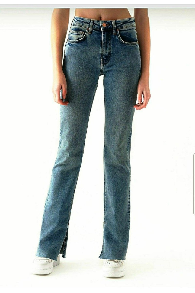 Emma Yırmaçlı Orta Kar Yıkama Mavi Likralı Süper Yüksek Bel Salaş Jeans Palazzo Pantolon Emma Yırmaçlı Orta Kar Yıkama Mavi Likralı Süper Yüksek Bel Salaş Jeans Palazzo Pantolon