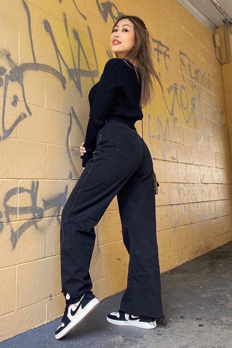 Alice 90 s Kadın Siyah Salaş Likralı Süper Yüksek Bel 90 s Denim Kot Pantolon(çok Rahat) Alice 90 s Kadın Siyah Salaş Likralı Süper Yüksek Bel 90 s Denim Kot Pantolon(çok Rahat)
