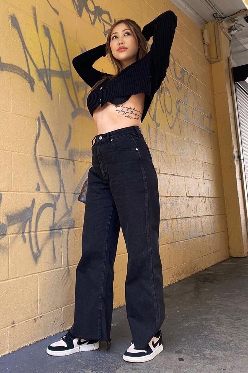 Alice 90 s Kadın Siyah Salaş Likralı Süper Yüksek Bel 90 s Denim Kot Pantolon(çok Rahat) Alice 90 s Kadın Siyah Salaş Likralı Süper Yüksek Bel 90 s Denim Kot Pantolon(çok Rahat)