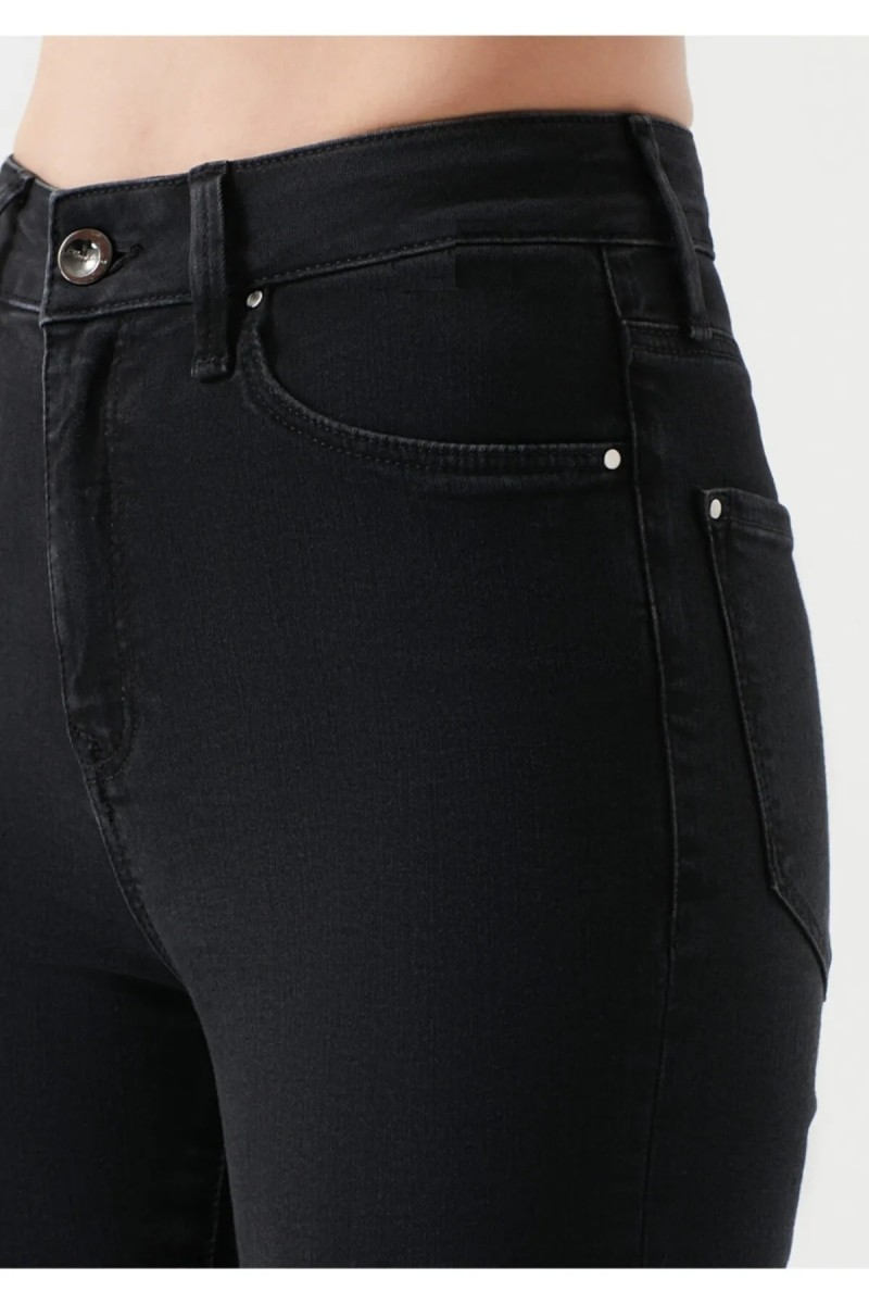 Lucy Extra Black Yüksek Bel Jeans Pantolon Solmaz Siyah Jeans