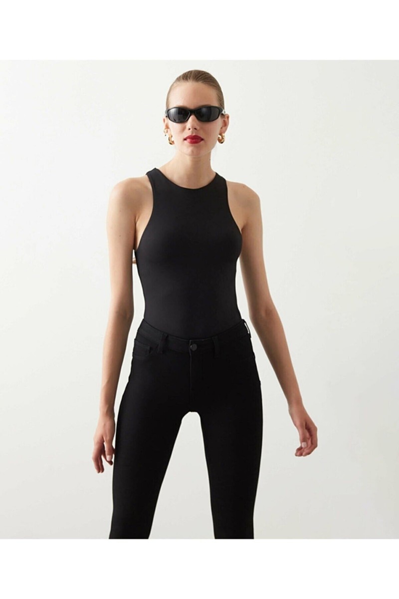 Maria Siyah Yüksek Bel Toparlayıcı Skinny Dar Paça Solmaz Jeans Pantolon Maria Siyah Yüksek Bel Toparlayıcı Skinny Dar Paça Solmaz Jeans Pantolon