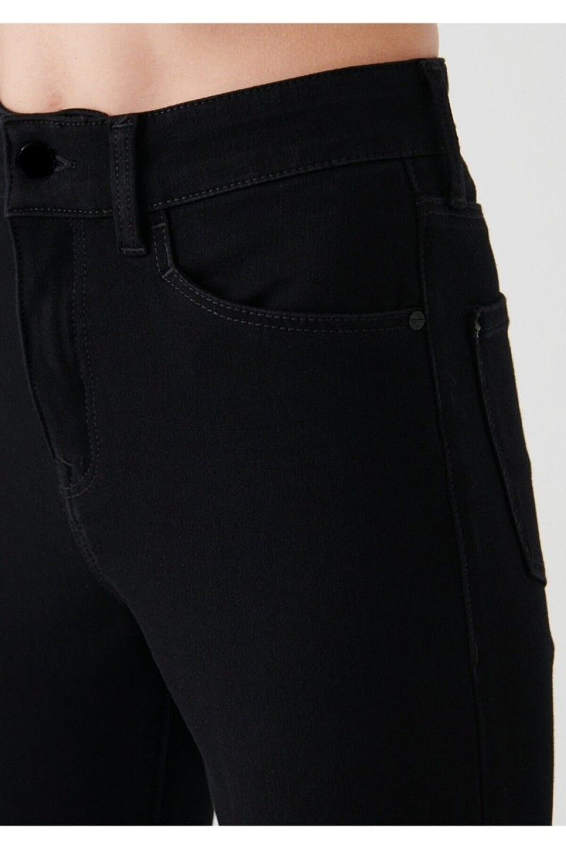 Kadın Siyah Yüksek Bel Jeans Pantolon Solmaz Jeans(toparlayıcı)