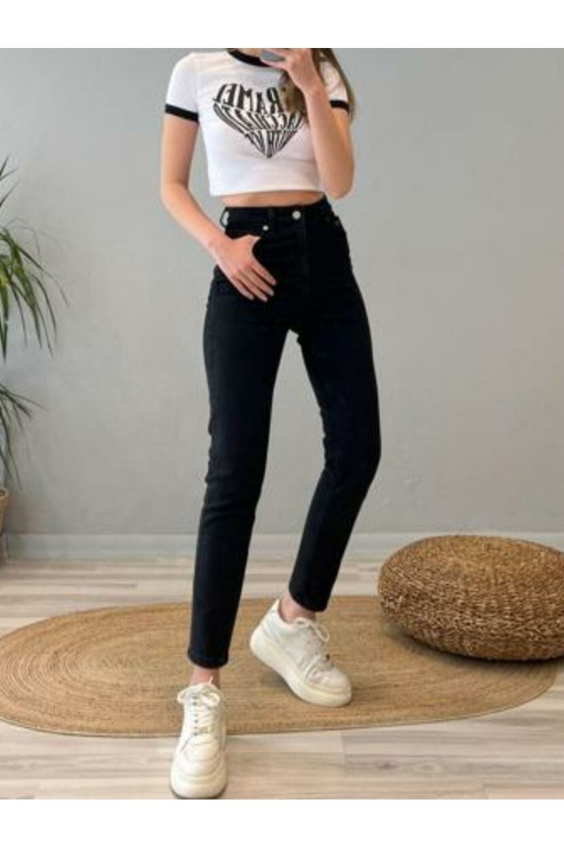 Enrica Siyah Solmaz Mom Jean Kadın Boyfriend Yüksek Bel Power Likra Pantolon Enrica Siyah Solmaz Mom Jean Kadın Boyfriend Yüksek Bel Power Likra Pantolon