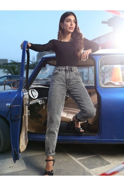 Mila Yüksek Bel Füme Kar Mom Kot Pantolon Likralı Solmaz Ekstra Rahat Mom Jeans