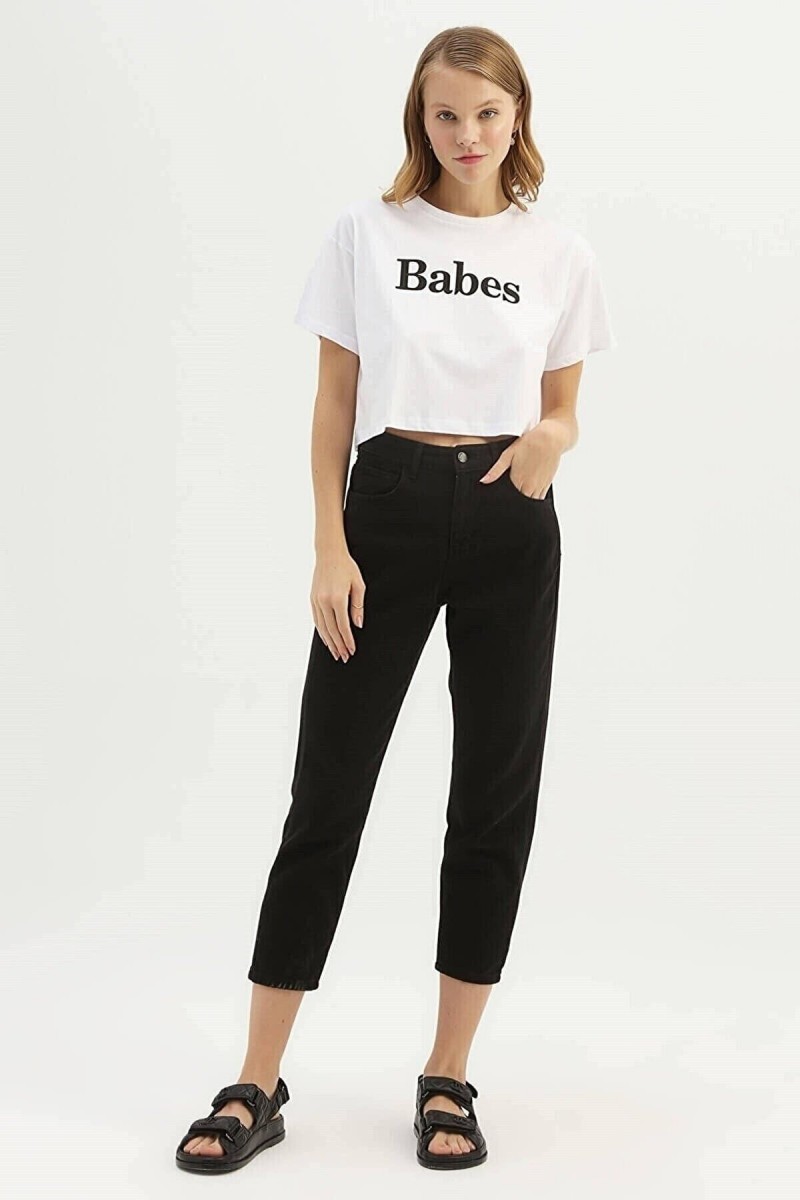 Chalina Siyah Solmaz Mom Jean Kadın Boyfriend Yüksek Bel Power Likra Pantolon Chalina Siyah Solmaz Mom Jean Kadın Boyfriend Yüksek Bel Power Likra Pantolon