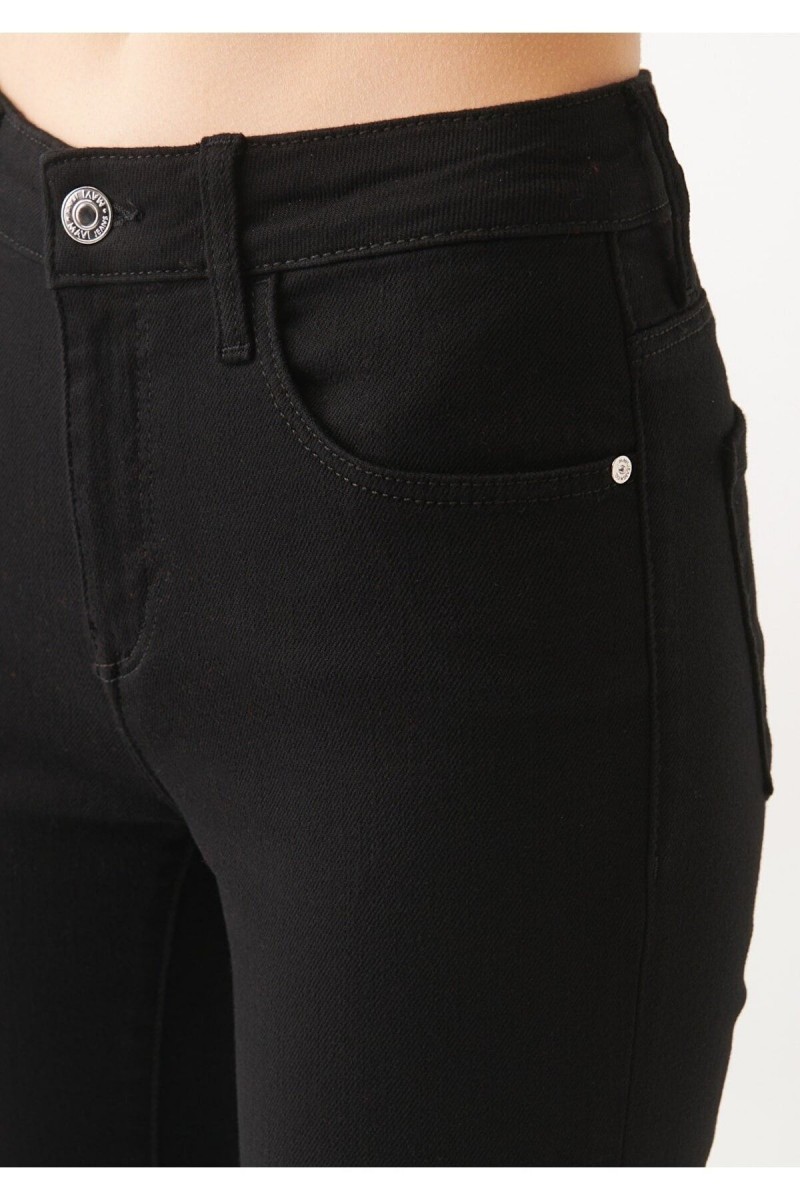 Akulina Siyah Yüksek Bel Toparlayıcı Skinny Dar Paça Solmaz Jeans Pantolon Akulina Siyah Yüksek Bel Toparlayıcı Skinny Dar Paça Solmaz Jeans Pantolon