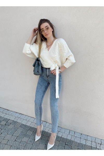 Solmayan Kar Yıkama Skinny Jeans Toparlayıcı Kot Pantolon Incecik Gösteriyor