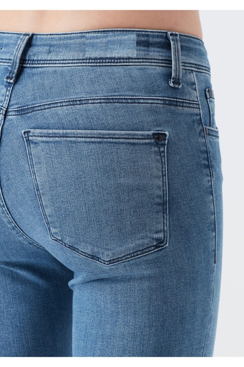Clara A.c.a.i.p 90 Açık Mavi Yüksek Bel Solmaz Skinny Jeans Clara A.c.a.i.p 90 Açık Mavi Yüksek Bel Solmaz Skinny Jeans