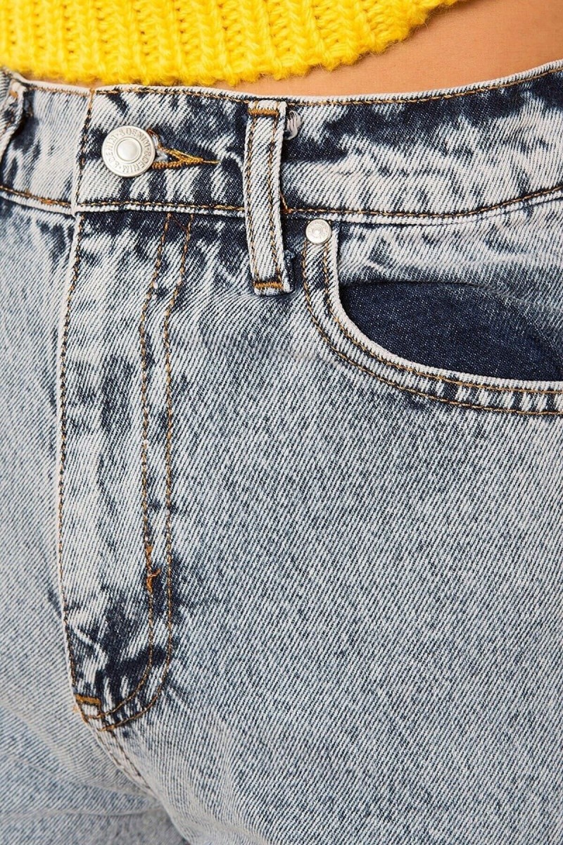 Napoli Kadın Mavi Kar Yıkama Süper Yüksek Bel Likralı Salaş Paça Denim Kot Pantolon Napoli Kadın Mavi Kar Yıkama Süper Yüksek Bel Likralı Salaş Paça Denim Kot Pantolon