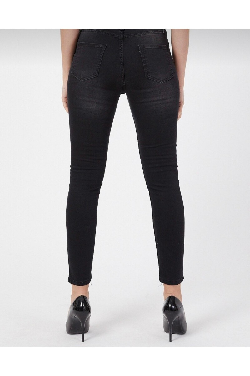 Tırnaklı Taslamalı Sıyah Jeans Tırnaklı Taslamalı Sıyah Jeans