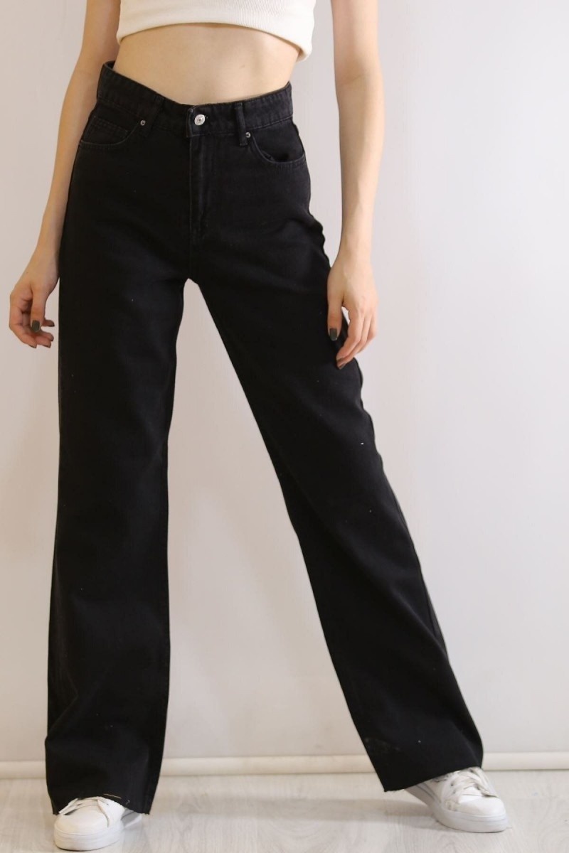 Siyah Likralı Süper Yüksek Bel Salaş Jeans Palazzo Pantolon. Siyah Likralı Süper Yüksek Bel Salaş Jeans Palazzo Pantolon.